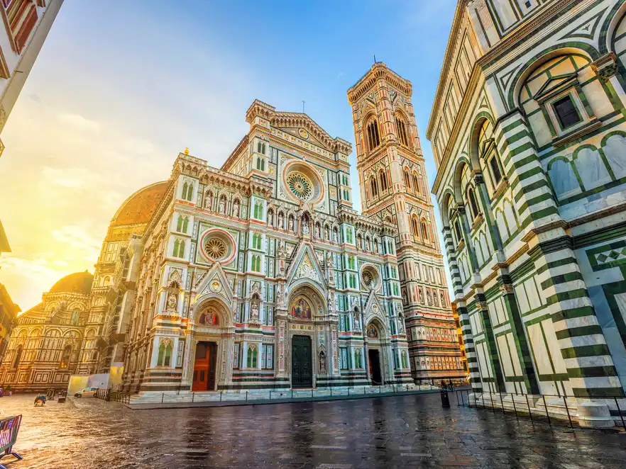 Die Kathedrale von Florenz am Piazza del Duomo, Toskana
